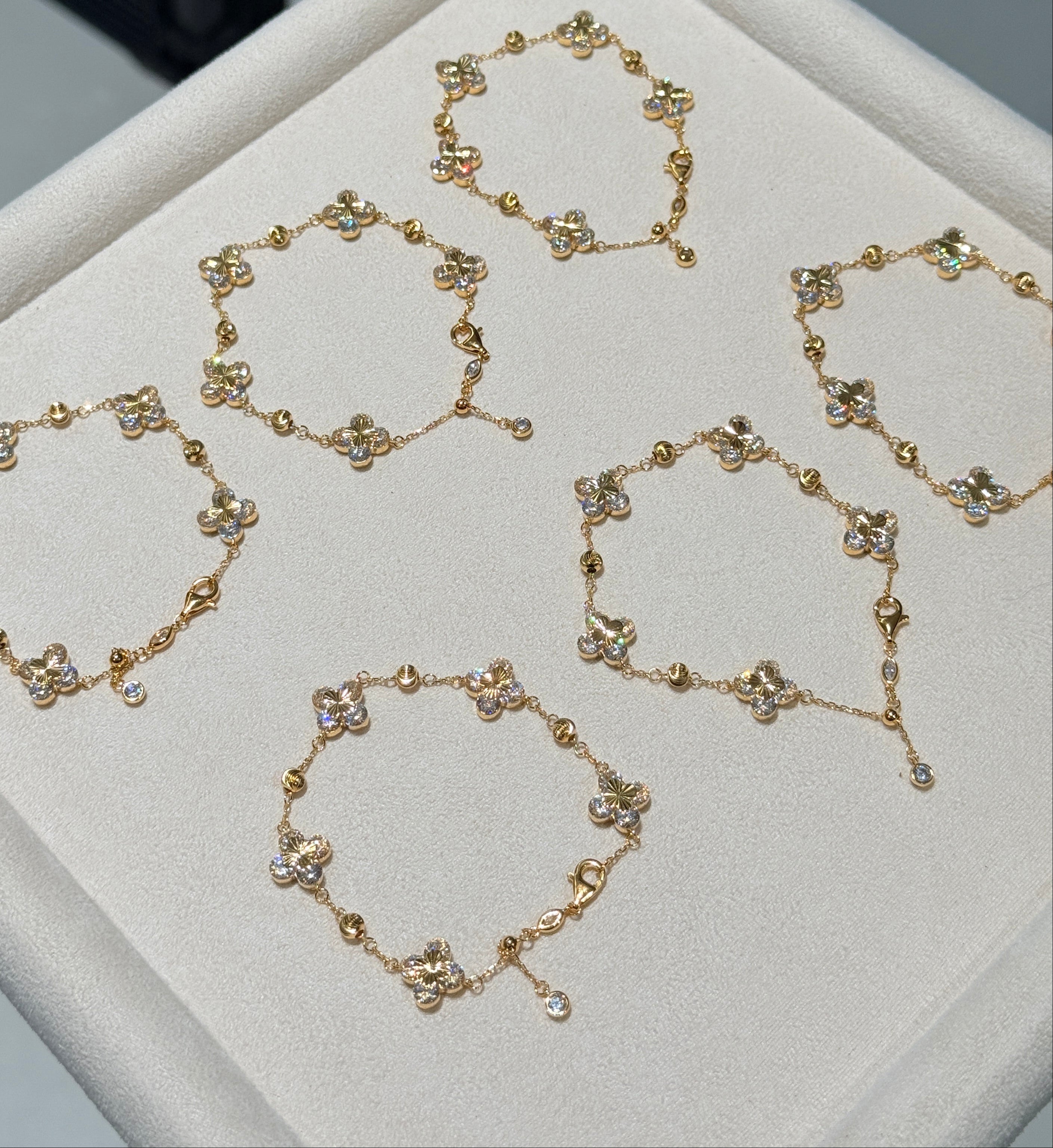 Dainty Clover Chain Bracelet