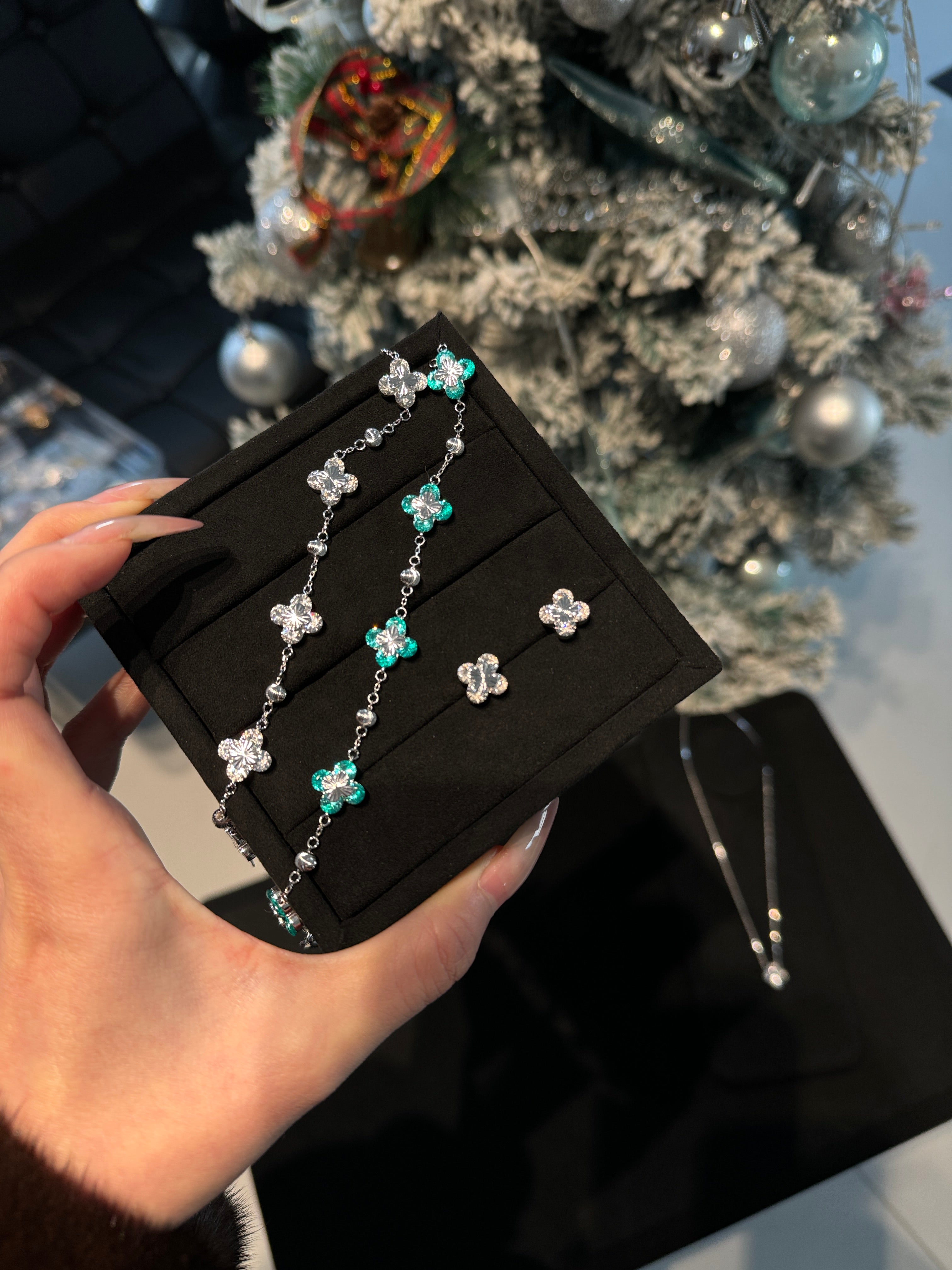 Dainty Clover Chain Bracelet