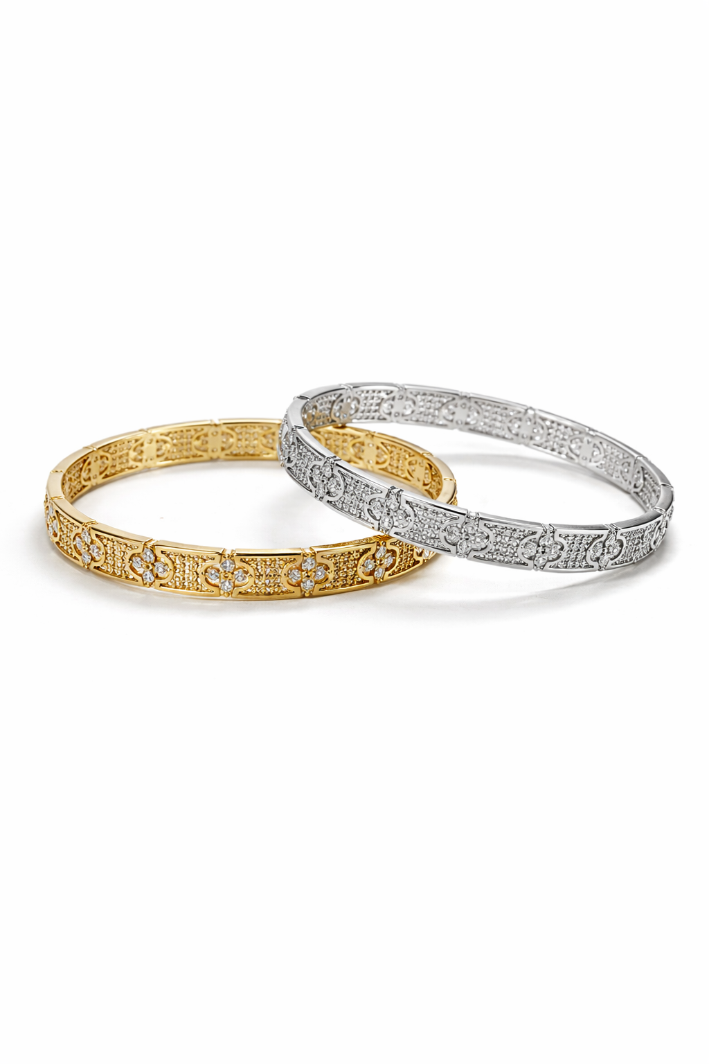 Royal Clover Pavé Bangle