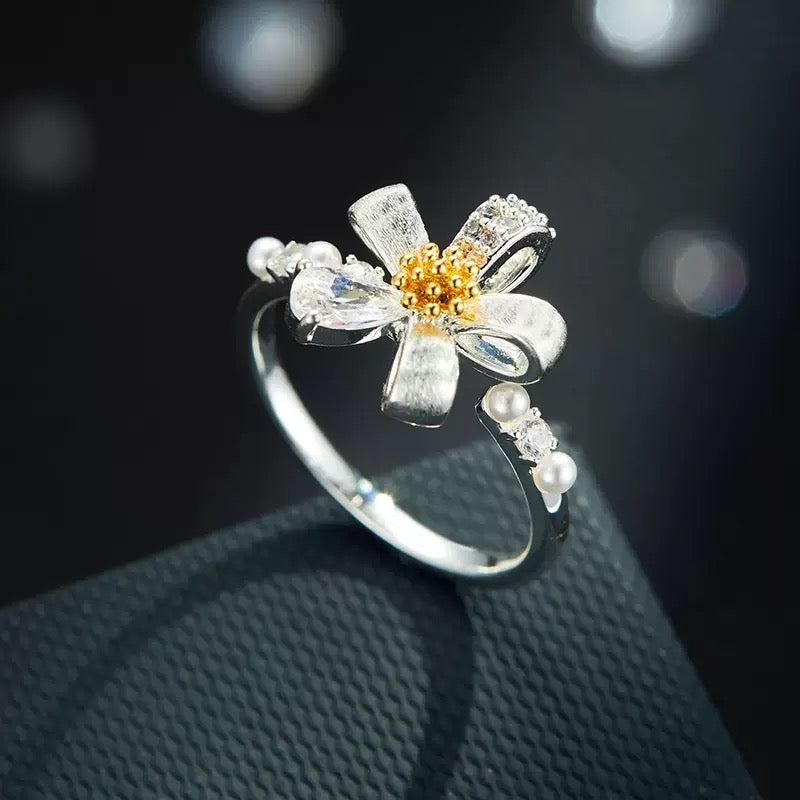 Textured Pearl Cluster Ring