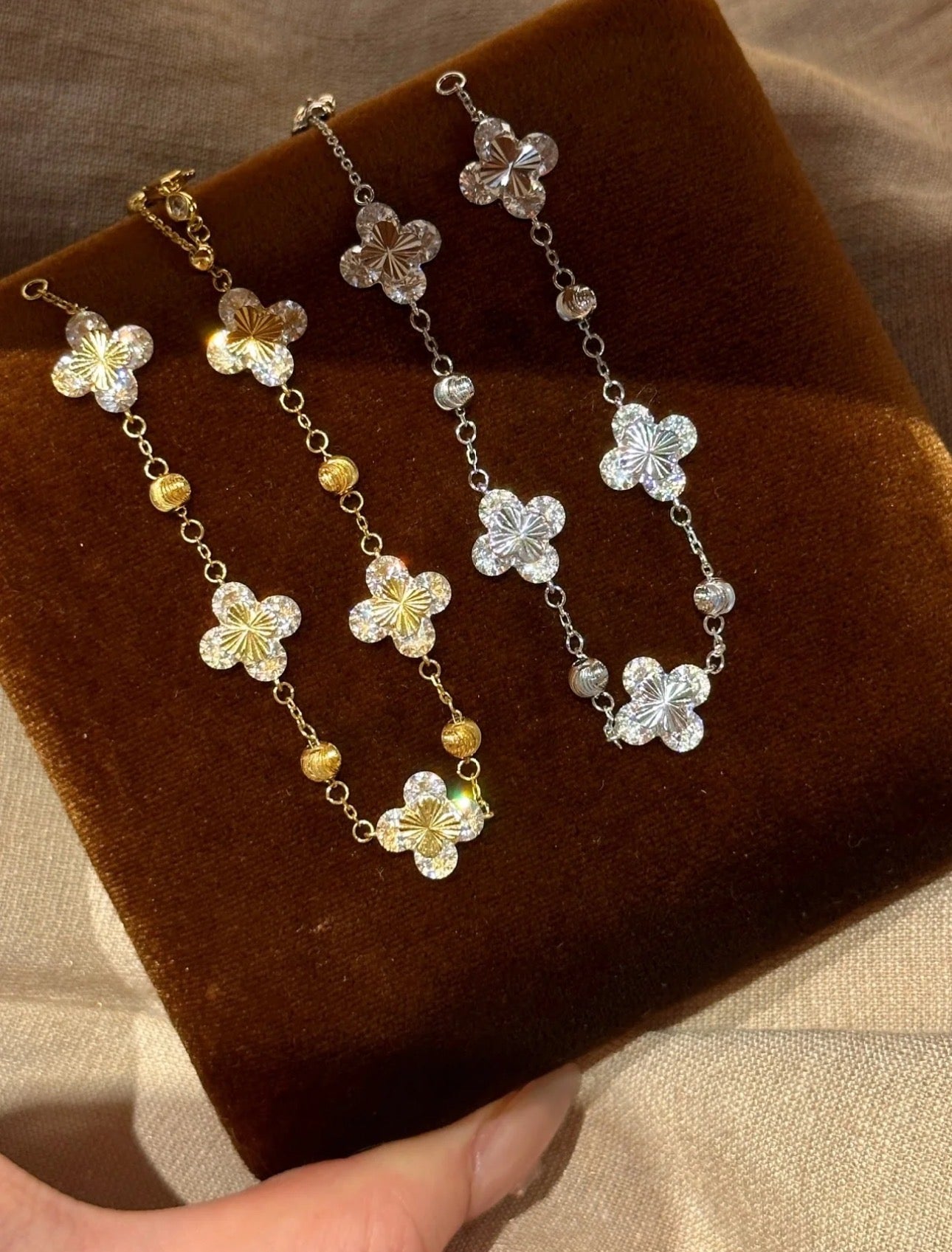 Dainty Clover Chain Bracelet