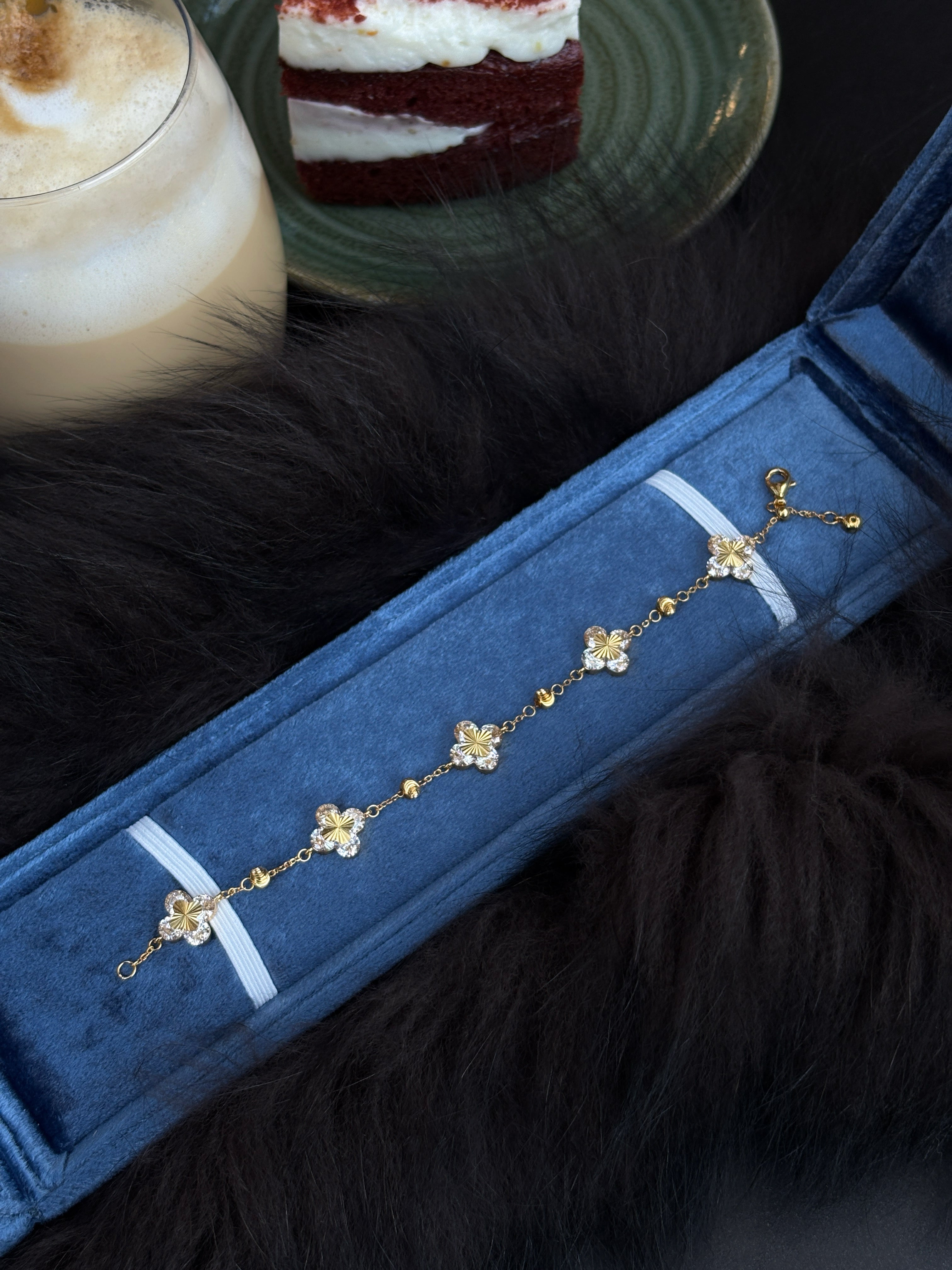 Dainty Clover Chain Bracelet