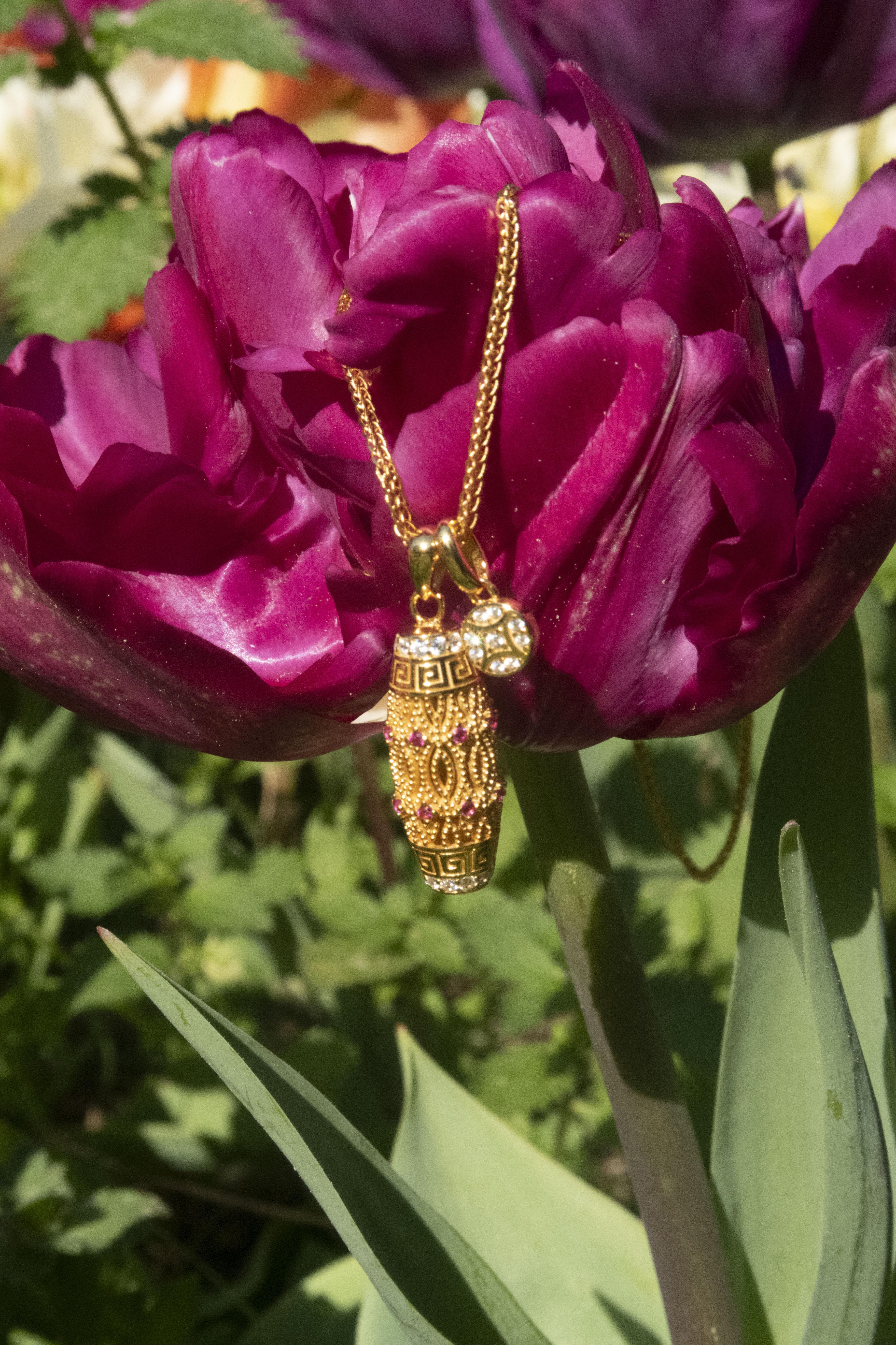 Filigree Imperial Vase Necklace
