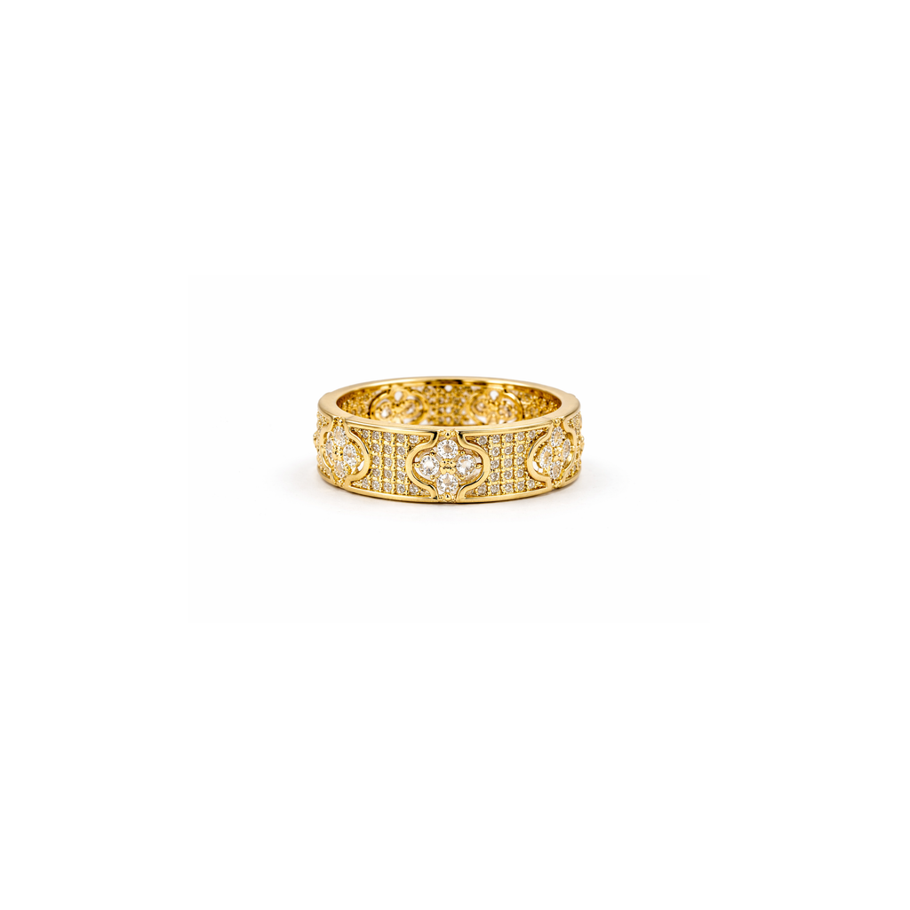 Royal Clover Pavé Ring